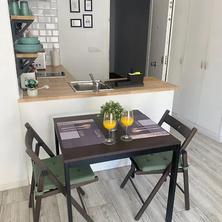 Apartamento En Pleno Centro Historico De Apartamento Málaga